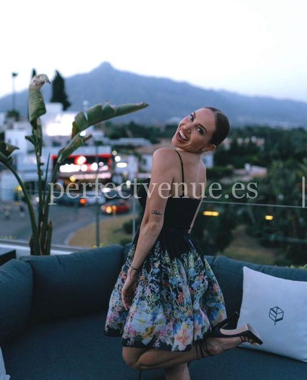 Marriage proposal in Marbella at Rooftop Air / Photo via Air Marbella