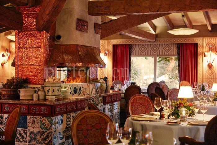 Restaurants to celebrate Valentine's Day in Marbella / Photo via Macarfi