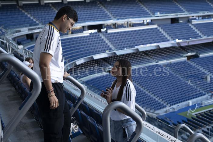 Pedida de mano en el Santiago Bernabéu / Foto vía Natalia Ortiz Events
