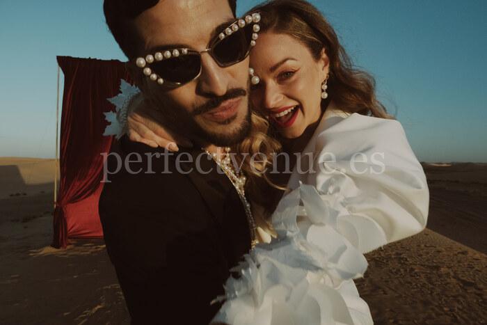 Wedding photographer in Madrid / Photo via Perfect Venue