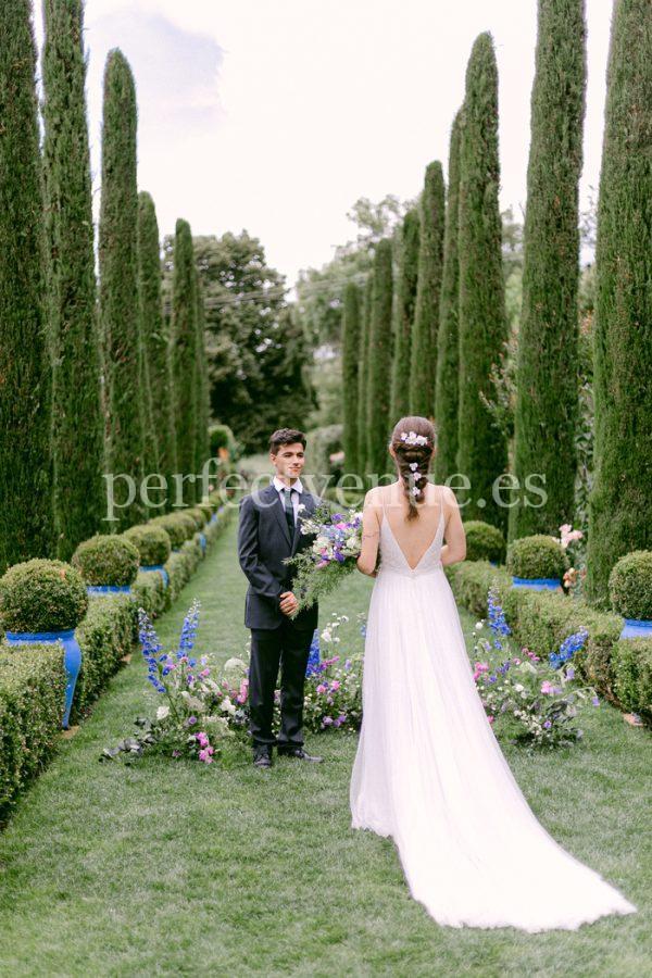 Elegant Garden Elopement Near Madrid at Historic Flour Mill / natalia ortiz events