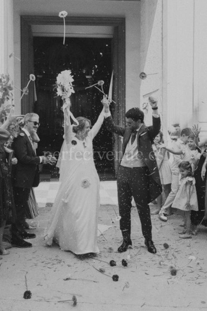 Wedding photographers in Alicante / Photo via Perfect Venue Wedding photographers in Alicante / Photo via Perfect Venue