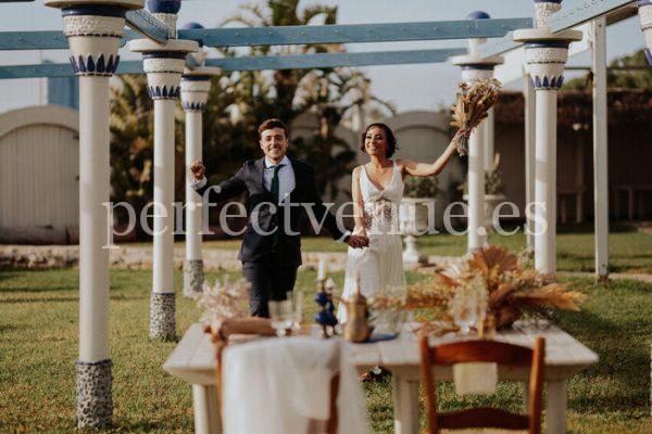 Beach Elopement in Spain - Natalia Ortiz Events
