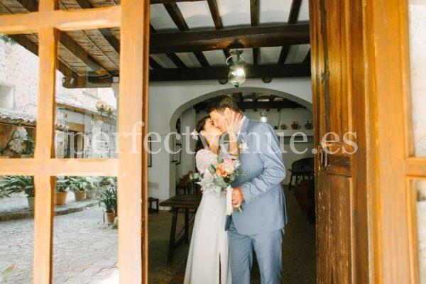 Intimate Mallorca Finca Elopement-Spain-NataliaOrtizEvents.jpg (3)