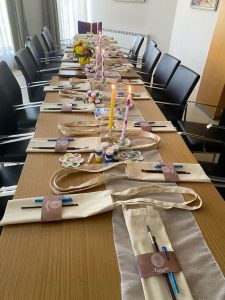 comunión con talleres en Madrid de bolsos / Foto via Pinterest