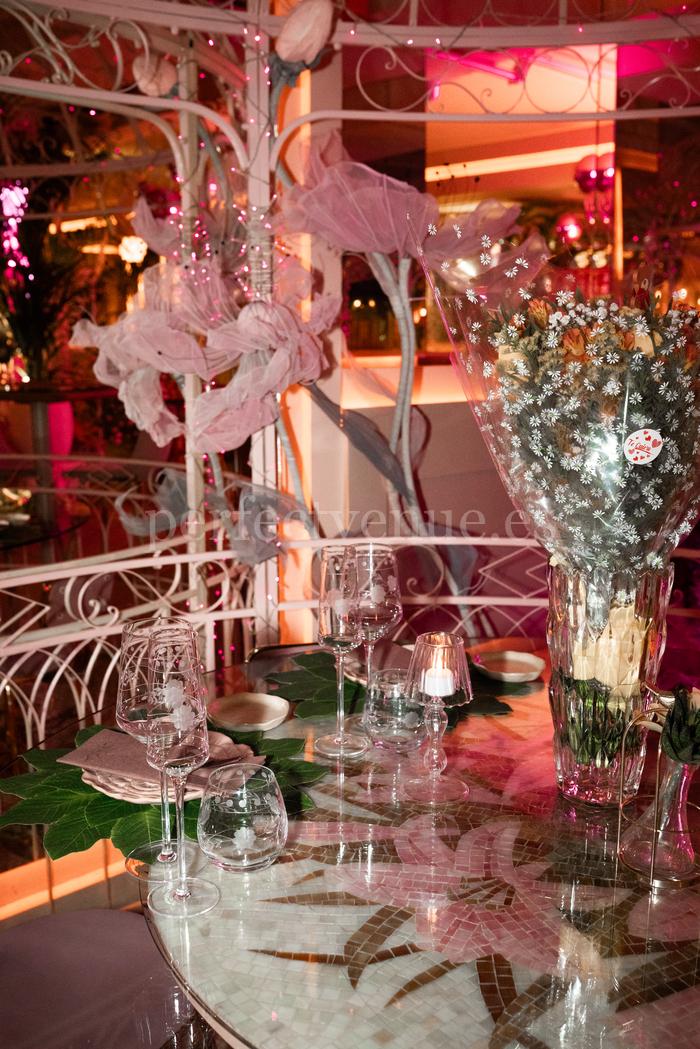 marriage proposal in a restaurant madrid / Natalia Ortiz Events