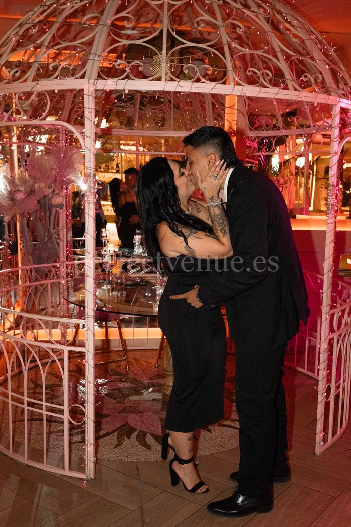 marriage proposal in a restaurant madrid / Natalia Ortiz Events