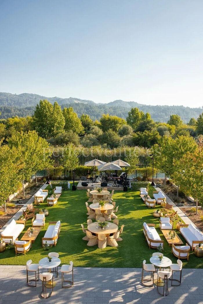 outdoor events / Photo via Pinterest