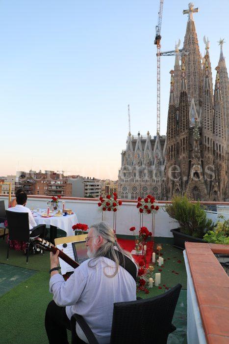 pedida de mano en Barcelona con vistas a la Sagrada Familia / Natalia Ortiz Events