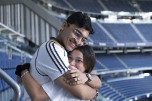 Pedida de mano en el Santiago Bernabéu / Foto vía Natalia Ortiz Events