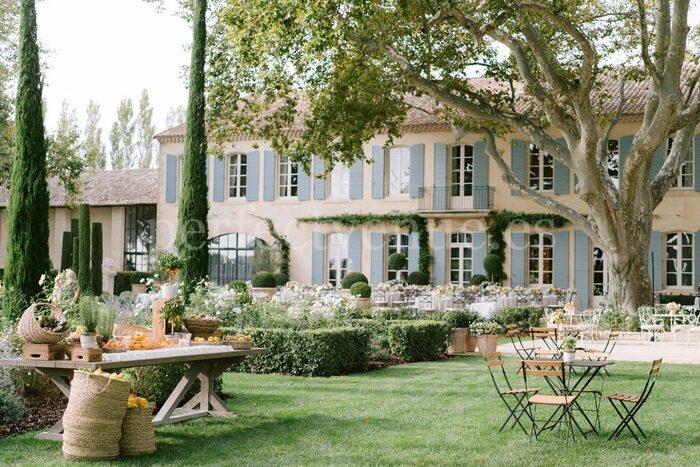 Boda de Phoebe Dynevor / Perfect Venue